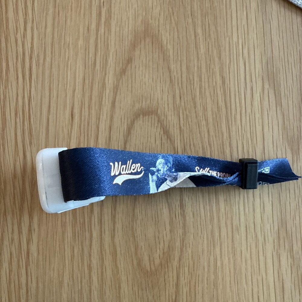 Morgan Wallen Still The Problem Tour 2026 Light Up Concert Bracelet Minneapolis